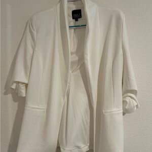 Brand New With Tags Women’s Size Large BBJ Los Angeles Blazer- Ivory